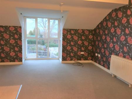 2 bedroom Flat to let in Monarch Court, Cook Street, Birmingham, WS10