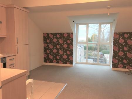 2 bedroom Flat to let in Monarch Court, Cook Street, Birmingham, WS10