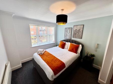 1 bedroom Flat to let in Edward Street, Birmingham, B1