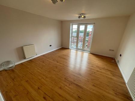 2 bedroom Flat to let in City View, Erdington, Birmingham, B23