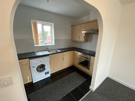 2 bedroom Flat to let in Northcroft Way, Erdington, Birmingham, B23