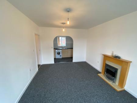 2 bedroom Flat to let in Northcroft Way, Erdington, Birmingham, B23