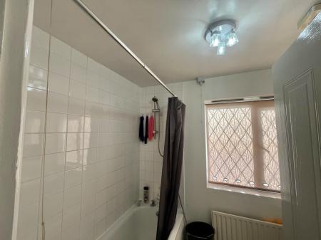3 bedroom Semi-detached house to let in Cranwell Grove, Erdington, Birmingham, B24