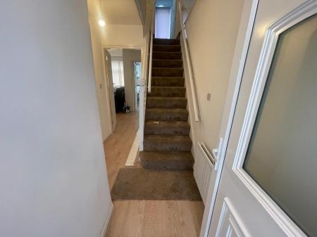 3 bedroom Flat to let in Walmler Grove, Birmingham, B23
