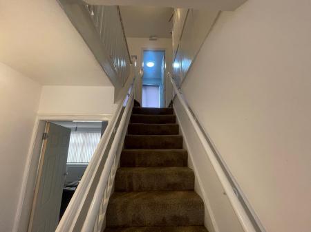 3 bedroom Flat to let in Walmler Grove, Birmingham, B23
