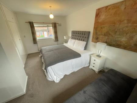 2 bedroom Terraced House to let in Trenchard Close, Birmingham, B75
