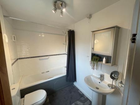 2 bedroom Terraced House to let in Trenchard Close, Birmingham, B75