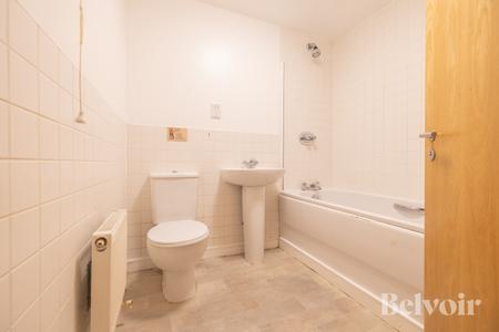 2 bedroom Flat for sale in High Street, Castle Vale, Birmingham, B35