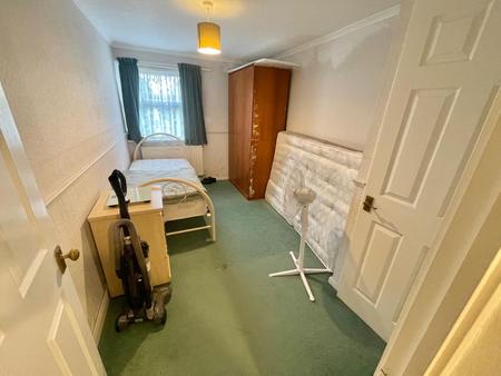 2 bedroom Flat for sale in Maple Drive, Kingstanding, Birmingham, B44