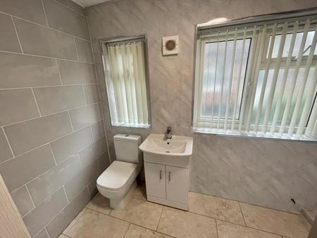2 bedroom Flat to let in Kingsbury Road, Erdington, Birmingham, B24