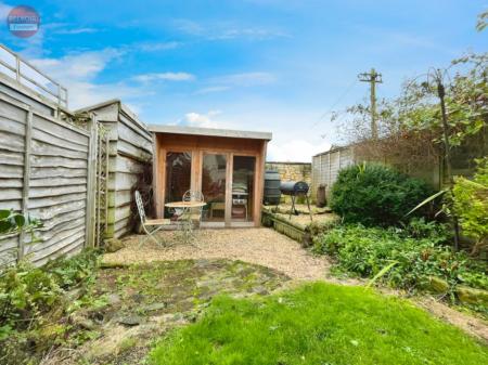 2 bedroom Cottage to let in Gloucester Street, Winchcombe, GL54