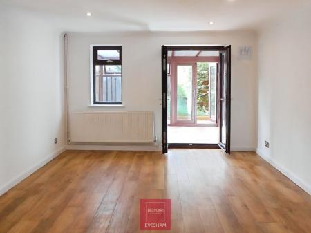 2 bedroom Terraced House to let in Forest Gate, Evesham, WR11