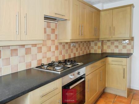 2 bedroom Terraced House to let in Forest Gate, Evesham, WR11