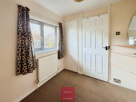 3 bedroom Terraced House for sale in Meadow Walk, Pershore, WR10