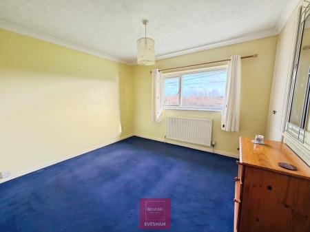 3 bedroom Terraced House for sale in Meadow Walk, Pershore, WR10