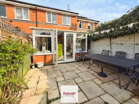 2 bedroom Terraced House for sale in Saxonbury, Evesham, WR11