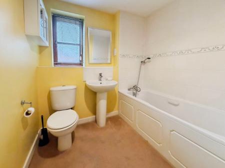 3 bedroom Flat for sale in 45 Swan Lane, Evesham, WR11
