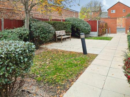 3 bedroom Flat for sale in 45 Swan Lane, Evesham, WR11