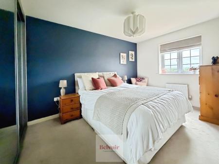 4 bedroom Detached house for sale in Taylor Gardens, Evesham, WR11