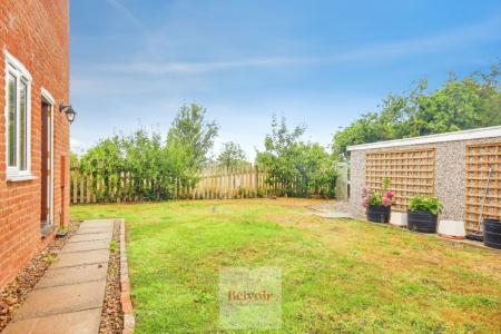 4 bedroom Detached house for sale in Hill End Road, Tewkesbury, GL20