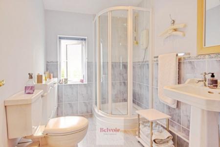 4 bedroom Detached house for sale in Hill End Road, Tewkesbury, GL20