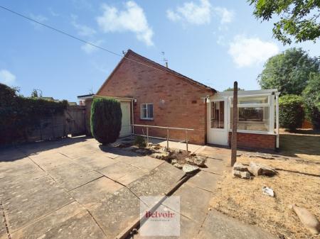 2 bedroom Bungalow for sale in Masters Close, Evesham, WR11