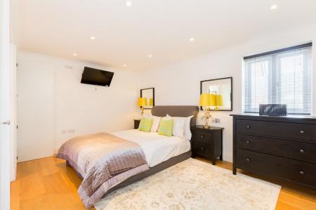 4 bedroom Detached house to let in Pershore Manor, Bridge St, Pershore, WR10