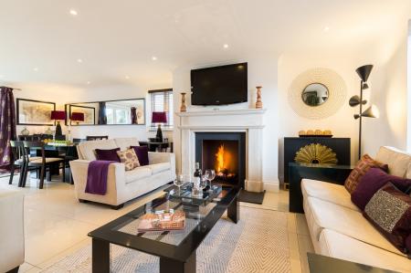 Pershore Manor, Bridge St, Pershore, WR10