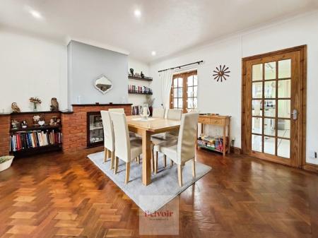 3 bedroom Terraced House for sale in Elm Road, Evesham, WR11