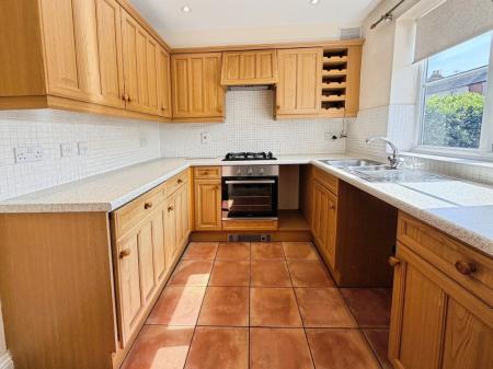 3 bedroom Terraced House for sale in Poplar Way, Harvington, WR11