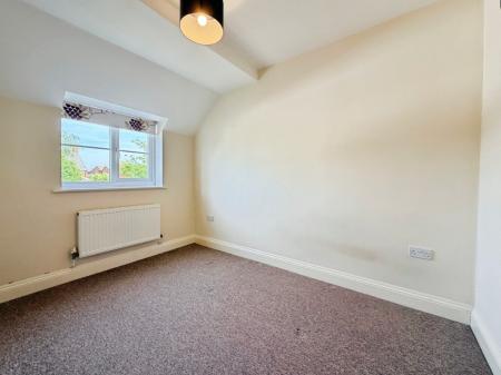 3 bedroom Terraced House for sale in Poplar Way, Harvington, WR11