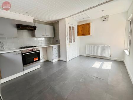 2 bedroom Apartment to let in Swan Lane, Evesham, WR11
