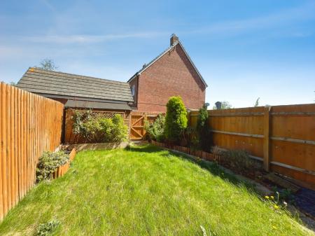 3 bedroom Terraced House for sale in Snaffle Way, Evesham, WR11