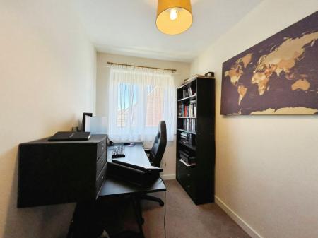 3 bedroom Terraced House for sale in Snaffle Way, Evesham, WR11