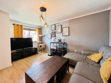 3 bedroom Terraced House for sale in Snaffle Way, Evesham, WR11