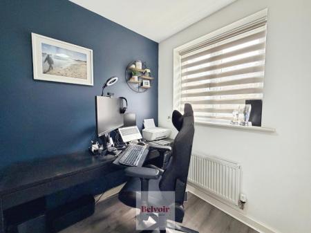 4 bedroom Detached house for sale in Enstone Way, Evesham, WR11