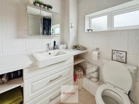 3 bedroom Terraced House to let in Blossomfield Close, Hampton, Evesham, WR11