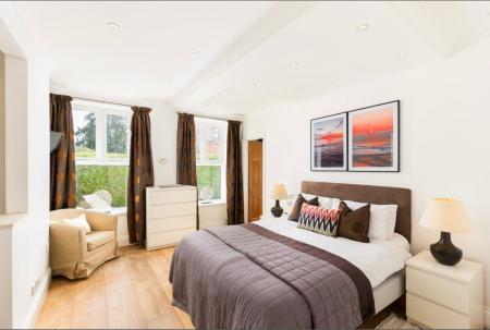 2 bedroom Apartment to let in Garden Apt., Pershore Manor, Bridge St, Pershore, WR10