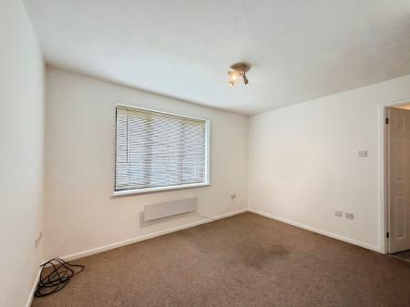 1 bedroom Flat to let in St Philips Drive, Evesham, WR11
