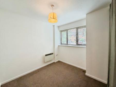 1 bedroom Flat to let in St Philips Drive, Evesham, WR11