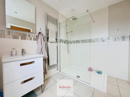 4 bedroom Detached house for sale in King Edward View, South Littleton, Evesham, WR11