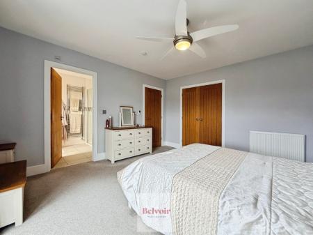 4 bedroom Detached house for sale in King Edward View, South Littleton, Evesham, WR11