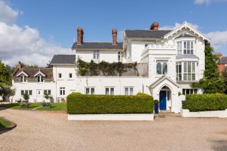 4 bedroom Apartment to let in Bridge St, Pershore, WR10