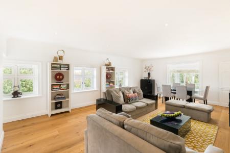 Bridge St, Pershore, WR10