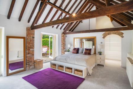 4 bedroom Detached house to let in Station Road, Offenham - Worcestershire, WR11