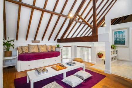 4 bedroom Detached house to let in Station Road, Offenham - Worcestershire, WR11