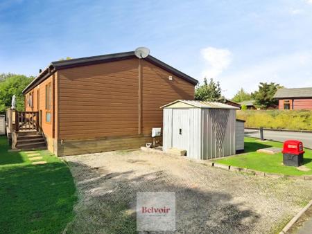 2 bedroom Lodge for sale in The Springs, Salters Lane, Fladbury, WR10