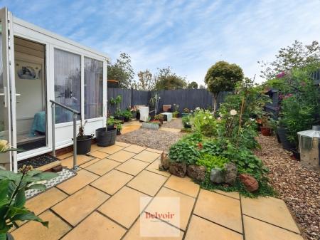 2 bedroom End of terrace house for sale in St Marys Road, Evesham, WR11