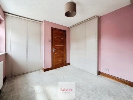 5 bedroom Detached house to let in Prince Henrys Close, Greenhill, Evesham, WR11