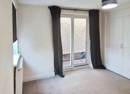 1 bedroom Ground floor maisonette to let in Briar Close, Evesham, WR11